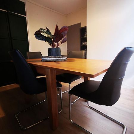 Entire 1 Bed Spacious Apartment, Private Balcony & Study Room Near City Whitehouse  Exterior photo